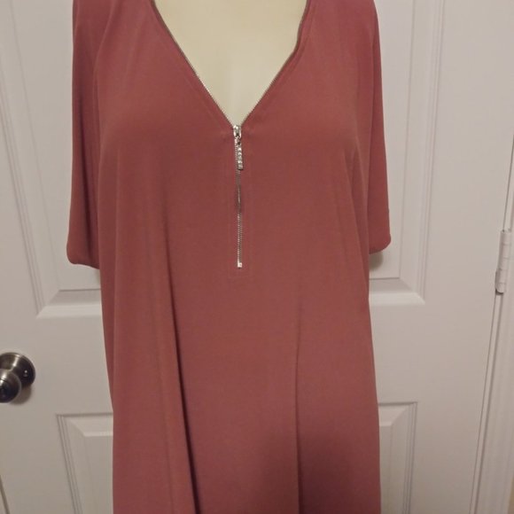 V Neck Zipper Design Blouse - Picture 3 of 3